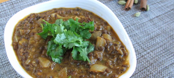 דאל מאקני – קארי עדשים שחורות