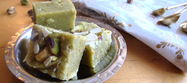 פיסטה באדאם בורפי – קינוח פיסטוק הודי